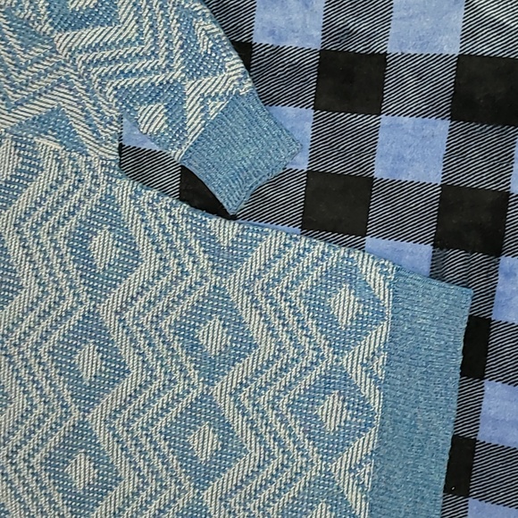 Vintage. Made in USA. CC SPORT. 💯 Acrylic. Crewneck sweater.  Women's Medium - Picture 5 of 15